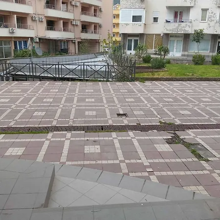 Apartment Lenka *